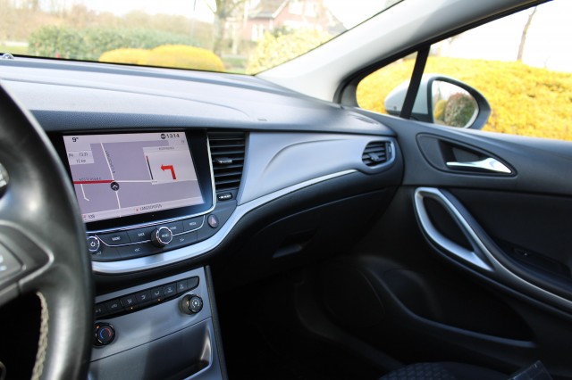 OPEL ASTRA 1.0 105pk Online Edition airco/carplay-android/cruise/camera/navi/trekhaak 5-drs, Autobedrijf Roetert, Loenen