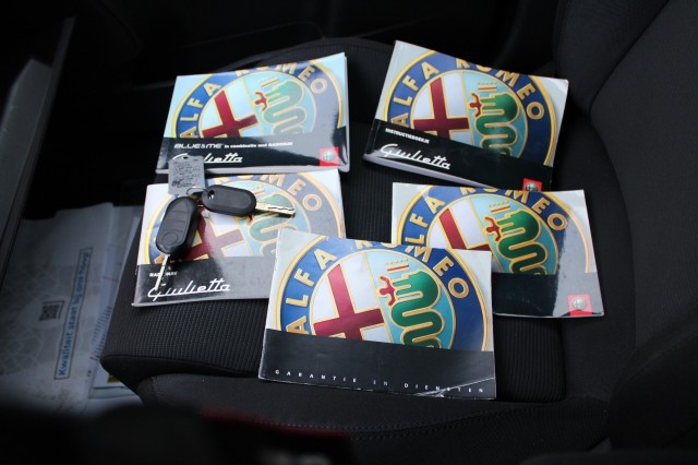 ALFA ROMEO GIULIETTA 1.4 T 170pk Distinctive automaat ECC/cruise/navi/lm velgen, Autobedrijf Roetert, Loenen