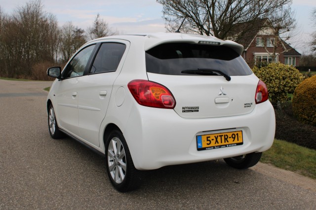 MITSUBISHI SPACE STAR 1.2 intense+ 80pk ECC/BT/Cruise/StartStop, Autobedrijf Roetert, Loenen