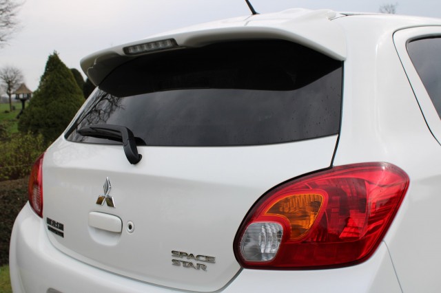 MITSUBISHI SPACE STAR 1.2 intense+ 80pk ECC/BT/Cruise/StartStop, Autobedrijf Roetert, Loenen