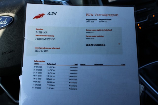 FORD MONDEO Wagon 1.5 165pk Titanium ECC/cruise/carplay/navi/PDC/camera, Autobedrijf Roetert, Loenen