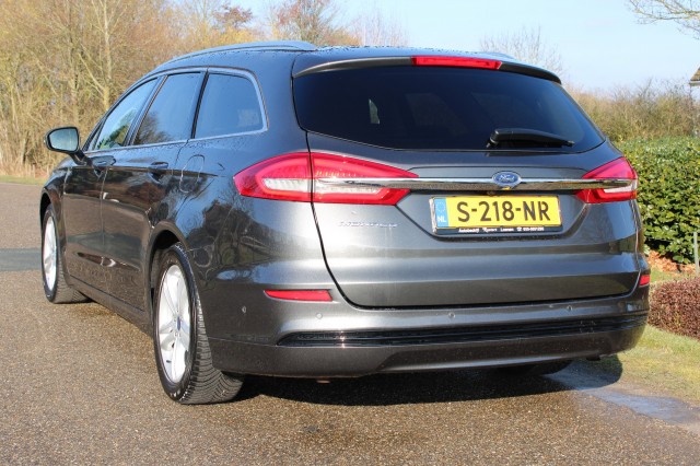FORD MONDEO Wagon 1.5 165pk Titanium ECC/cruise/carplay/navi/PDC/camera, Autobedrijf Roetert, Loenen