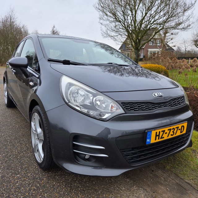 KIA RIO 1.2 CVVT ComfortlL. 86pk 4-cilinder ECC/Cruise, Autobedrijf Roetert, Loenen