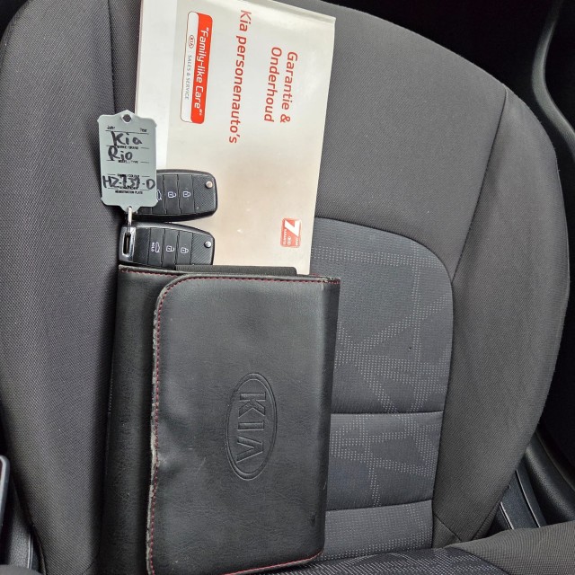 KIA RIO 1.2 CVVT ComfortlL. 86pk 4-cilinder ECC/Cruise, Autobedrijf Roetert, Loenen