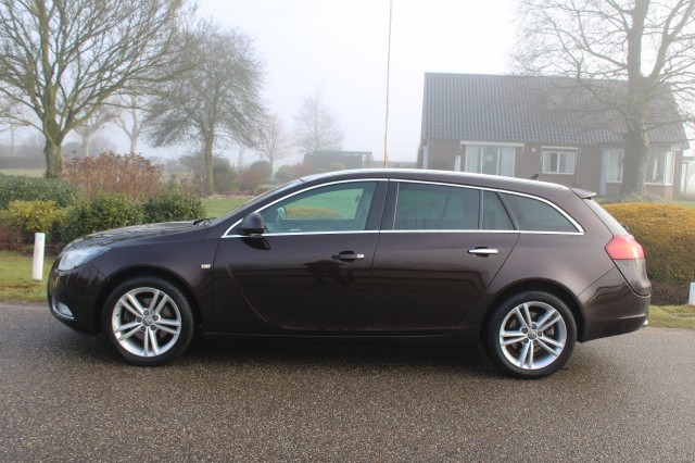 OPEL INSIGNIA 2.0 T COSMO, Autobedrijf Roetert, Loenen