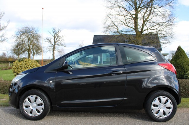 FORD KA 1.2 69pk Cool&Sound airco/elek pakket, Autobedrijf Roetert, Loenen