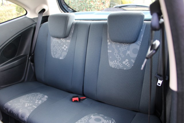 FORD KA 1.2 69pk Cool&Sound airco/elek pakket, Autobedrijf Roetert, Loenen