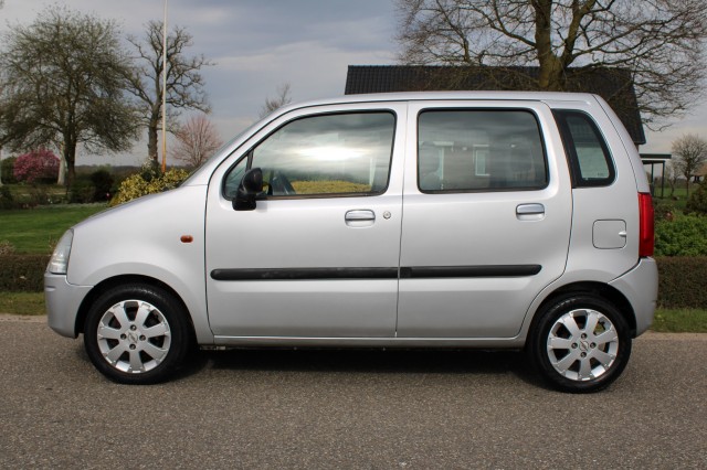 OPEL AGILA 1.2-16V Star Edition, Autobedrijf Roetert, Loenen