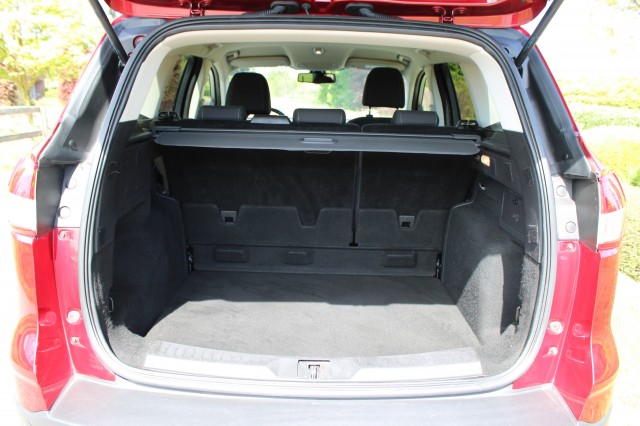 FORD KUGA 1.5 150pk Trend Edition Airco/Cruise/Navi/PDC/Stoelverw/Trekhaak, Autobedrijf Roetert, Loenen