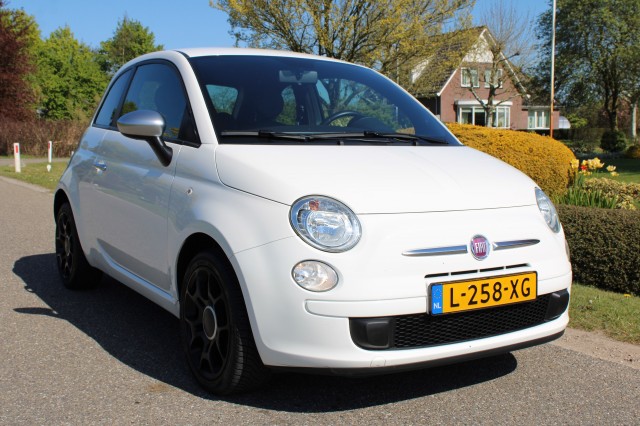 FIAT 500 1.2 69pk Easy Airco/Bluetooth/Half leer/4-cilinder, Autobedrijf Roetert, Loenen