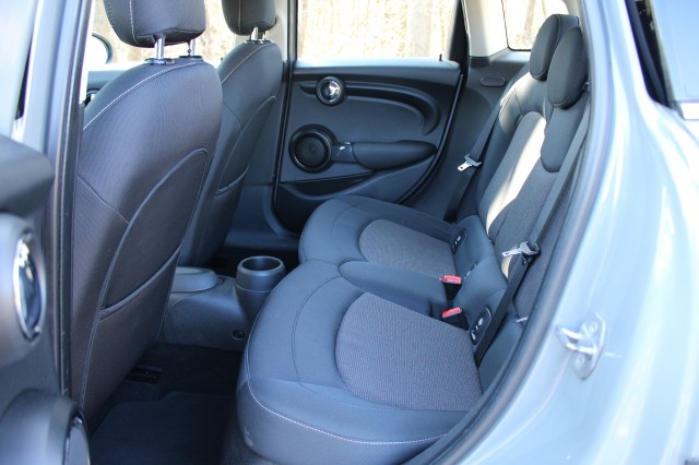 MINI ONE 1.5 One First Salt Airco/PDC/Stoelverwarming, Autobedrijf Roetert, Loenen