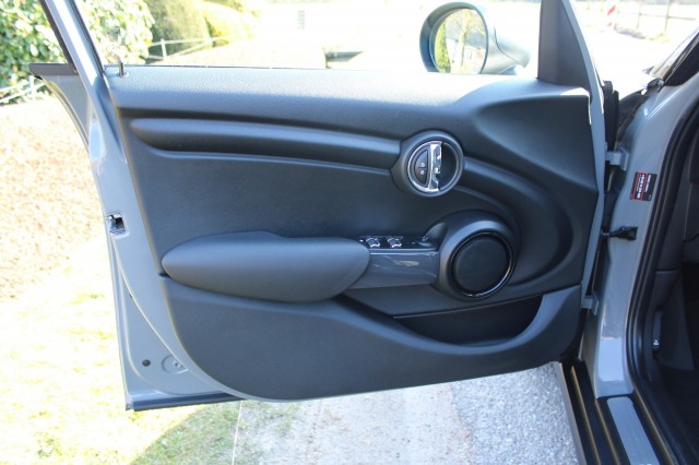 MINI ONE 1.5 One First Salt Airco/PDC/Stoelverwarming, Autobedrijf Roetert, Loenen