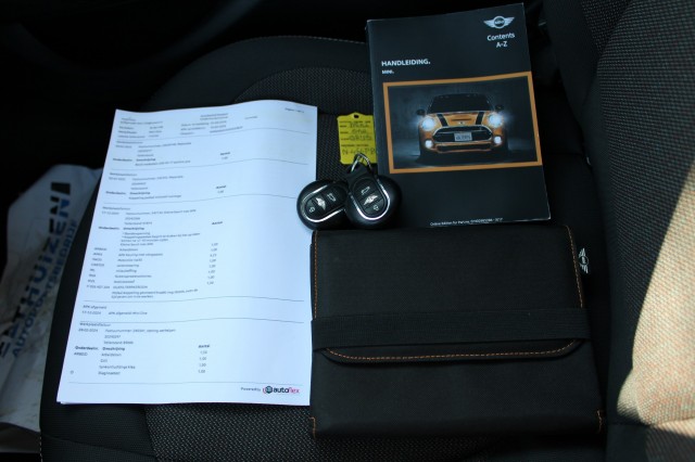 MINI ONE 1.5 One First Salt Airco/PDC/Stoelverwarming, Autobedrijf Roetert, Loenen