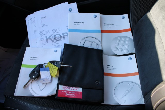 VOLKSWAGEN GOLF Cabriolet 1.2 TSI 105pk BM ECC/Cruise/Navi/PDC/Half leer/NAP, Autobedrijf Roetert, Loenen