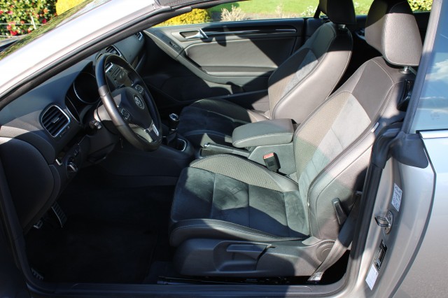 VOLKSWAGEN GOLF Cabriolet 1.2 TSI 105pk BM ECC/Cruise/Navi/PDC/Half leer/NAP, Autobedrijf Roetert, Loenen