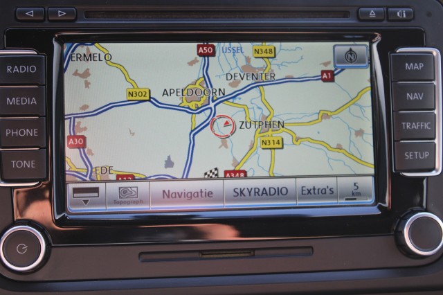 VOLKSWAGEN GOLF Cabriolet 1.2 TSI 105pk BM ECC/Cruise/Navi/PDC/Half leer/NAP, Autobedrijf Roetert, Loenen