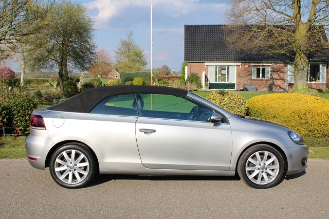 VOLKSWAGEN GOLF Cabriolet 1.2 TSI 105pk BM ECC/Cruise/Navi/PDC/Half leer/NAP, Autobedrijf Roetert, Loenen