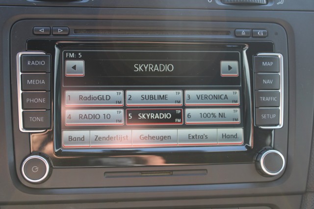 VOLKSWAGEN GOLF Cabriolet 1.2 TSI 105pk BM ECC/Cruise/Navi/PDC/Half leer/NAP, Autobedrijf Roetert, Loenen