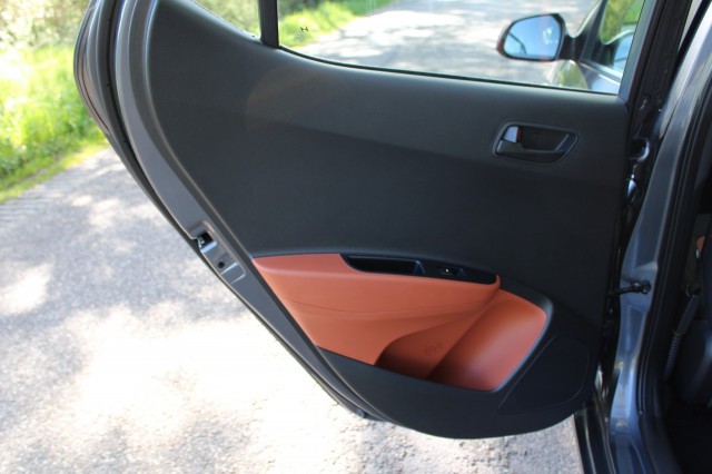 HYUNDAI I10 1.0i 67pk i-Motion Comfort Plus 5-drs ECC/Bluetooth/elek pakket, Autobedrijf Roetert, Loenen