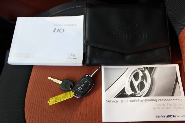 HYUNDAI I10 1.0i 67pk i-Motion Comfort Plus 5-drs ECC/Bluetooth/elek pakket, Autobedrijf Roetert, Loenen