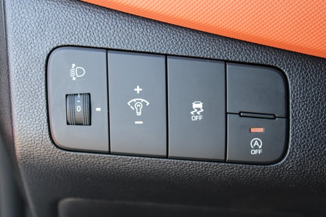 HYUNDAI I10 1.0i 67pk i-Motion Comfort Plus 5-drs ECC/Bluetooth/elek pakket, Autobedrijf Roetert, Loenen