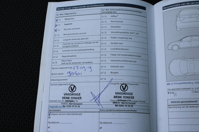 VOLKSWAGEN TOURAN 1.2 TSI 110pk Trendline Airco/Cruise/Trekhaak, Autobedrijf Roetert, Loenen