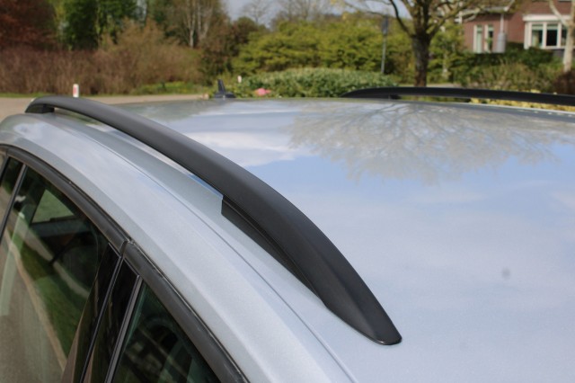 VOLKSWAGEN TOURAN 1.2 TSI 110pk Trendline Airco/Cruise/Trekhaak, Autobedrijf Roetert, Loenen