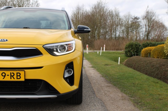 KIA STONIC 1.0 T-GDi 120pk Automaat DynamicLine ECC/Cruise/CarPlay/Android, Autobedrijf Roetert, Loenen