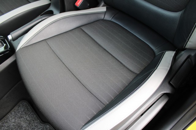 KIA STONIC 1.0 T-GDi 120pk Automaat DynamicLine ECC/Cruise/CarPlay/Android, Autobedrijf Roetert, Loenen