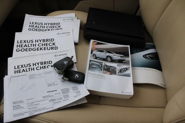LEXUS RX 450H 3.5 249pk 4WD Executive automaat ECC/cruise/leer/navi/camera/trekhaak, Autobedrijf Roetert, Loenen
