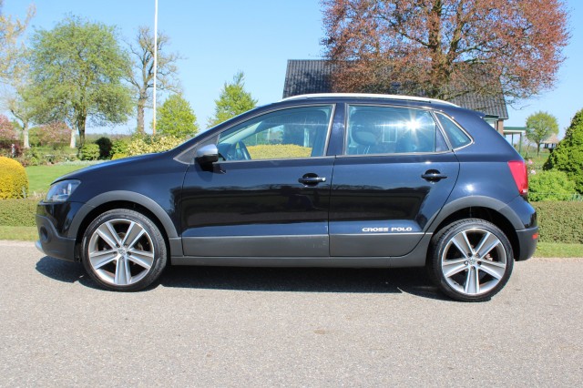 VOLKSWAGEN POLO 1.2 TSI 105pk Cross 5-drs ECC/Cruise/Executive-pakket, Autobedrijf Roetert, Loenen