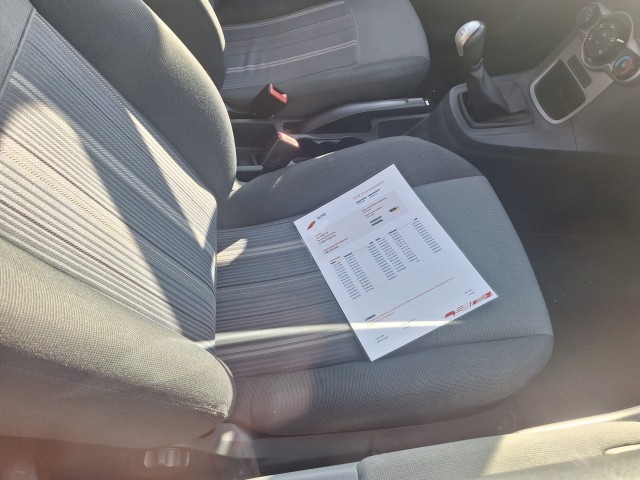 FORD FIESTA 1.25 82pk Trend 3-drs Airco/Trekhaak , Autobedrijf Roetert, Loenen