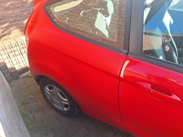 FORD FIESTA 1.25 82pk Trend 3-drs Airco/Trekhaak , Autobedrijf Roetert, Loenen