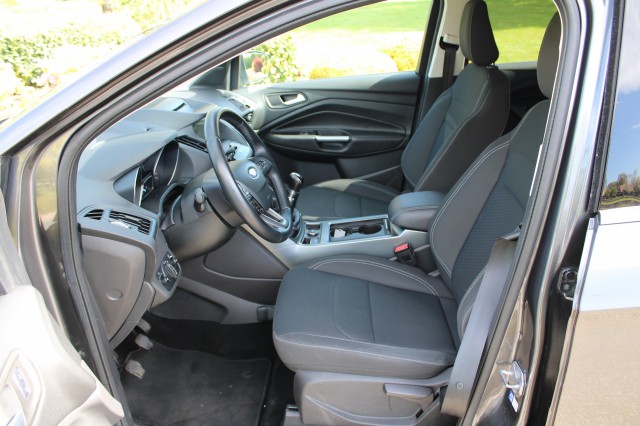 FORD KUGA 1.5 EcoBoost 120pk Trend Ultimate ECC/Cruise/Navi/PDC/CarPlay, Autobedrijf Roetert, Loenen