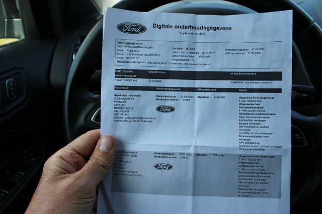 FORD KUGA 1.5 EcoBoost 120pk Trend Ultimate ECC/Cruise/Navi/PDC/CarPlay, Autobedrijf Roetert, Loenen