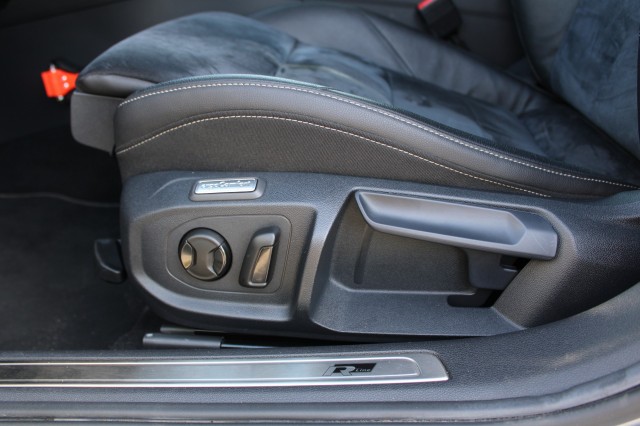 VOLKSWAGEN ARTEON 1.5 TSI Elegance 150pk 4-cilinder ECC/Navi/Cruise/Stoelverw./PDC/Camera, Autobedrijf Roetert, Loenen