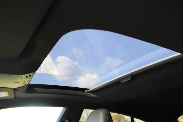 VOLKSWAGEN ARTEON 1.5 TSI Elegance 150pk 4-cilinder ECC/Navi/Cruise/Stoelverw./PDC/Camera, Autobedrijf Roetert, Loenen