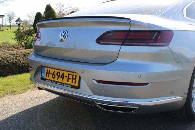 VOLKSWAGEN ARTEON 1.5 TSI Elegance 150pk 4-cilinder ECC/Navi/Cruise/Stoelverw./PDC/Camera, Autobedrijf Roetert, Loenen