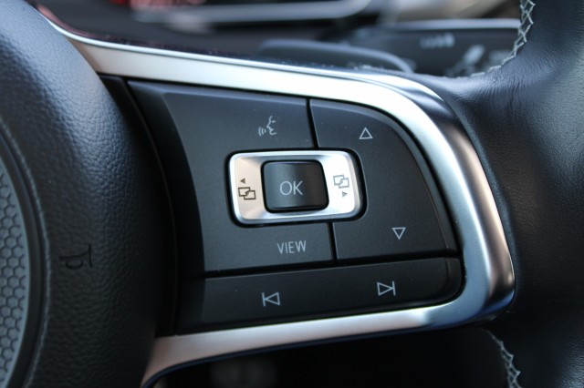 VOLKSWAGEN ARTEON 1.5 TSI Elegance 150pk 4-cilinder ECC/Navi/Cruise/Stoelverw./PDC/Camera, Autobedrijf Roetert, Loenen