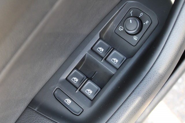 VOLKSWAGEN ARTEON 1.5 TSI Elegance 150pk 4-cilinder ECC/Navi/Cruise/Stoelverw./PDC/Camera, Autobedrijf Roetert, Loenen