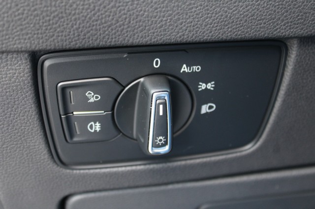 VOLKSWAGEN ARTEON 1.5 TSI Elegance 150pk 4-cilinder ECC/Navi/Cruise/Stoelverw./PDC/Camera, Autobedrijf Roetert, Loenen