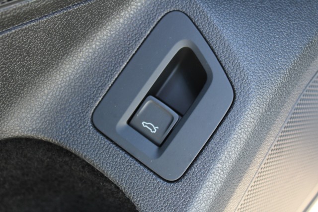 VOLKSWAGEN ARTEON 1.5 TSI Elegance 150pk 4-cilinder ECC/Navi/Cruise/Stoelverw./PDC/Camera, Autobedrijf Roetert, Loenen