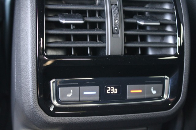 VOLKSWAGEN ARTEON 1.5 TSI Elegance 150pk 4-cilinder ECC/Navi/Cruise/Stoelverw./PDC/Camera, Autobedrijf Roetert, Loenen