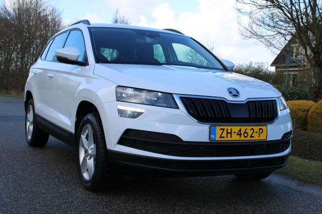 SKODA KAROQ 1.0TSI 116pk Ambition Business ECC/cruise/navi/PDC/trekhaak, Autobedrijf Roetert, Loenen