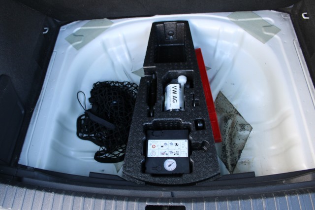 SKODA KAROQ 1.0TSI 116pk Ambition Business ECC/cruise/navi/PDC/trekhaak, Autobedrijf Roetert, Loenen