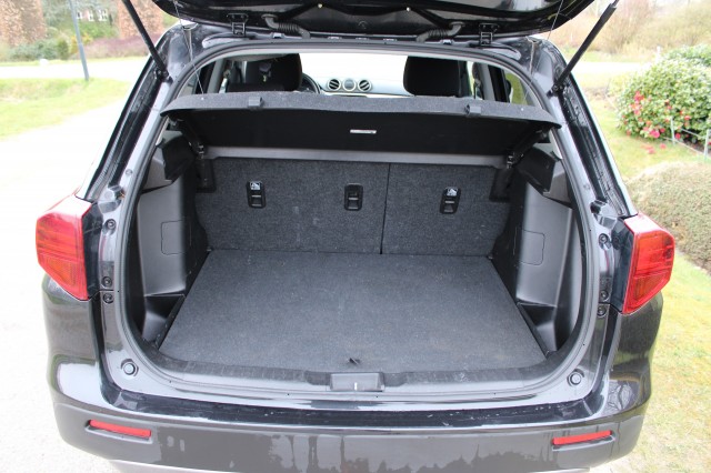 SUZUKI VITARA 1.4 129pk Select Smart Hybrid ACC/ECC/navi/trekhaak, Autobedrijf Roetert, Loenen