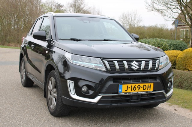 SUZUKI VITARA 1.4 129pk Select Smart Hybrid ACC/ECC/navi/trekhaak, Autobedrijf Roetert, Loenen