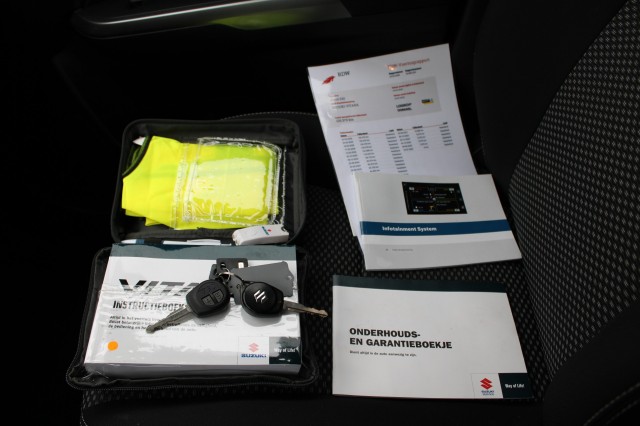 SUZUKI VITARA 1.4 129pk Select Smart Hybrid ACC/ECC/navi/trekhaak, Autobedrijf Roetert, Loenen