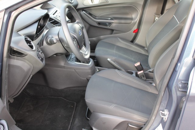 FORD FIESTA 1.0 65pk Style 5-drs Airco/Navigatie/Bluetooth, Autobedrijf Roetert, Loenen