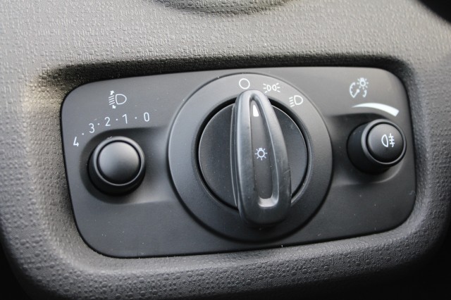 FORD FIESTA 1.0 65pk Style 5-drs Airco/Navigatie/Bluetooth, Autobedrijf Roetert, Loenen